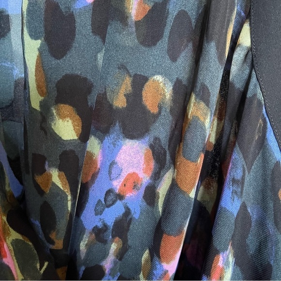 CAbi Flaunt Faux Wrap Drape Neck Blouse #3077 EUC size medium - Picture 6 of 11